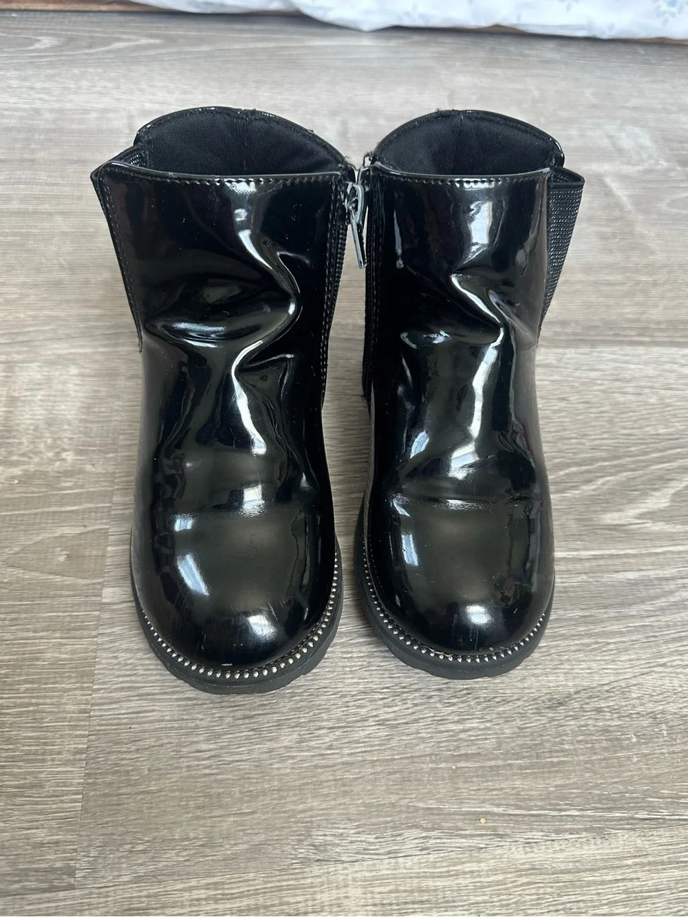Mix No. 6 Kids Black Patent Chelsea Boots with Side Zipper